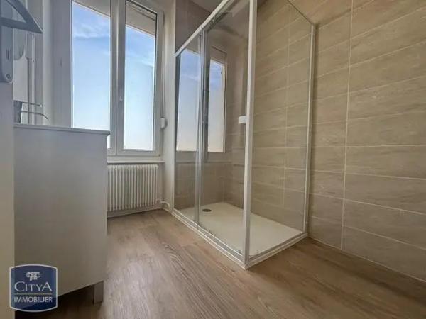Appartement à louer 3 pièces 58.09m² Golbey (88190)