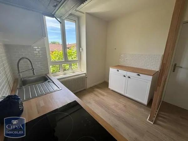 Appartement à louer 3 pièces 58.09m² Golbey (88190)