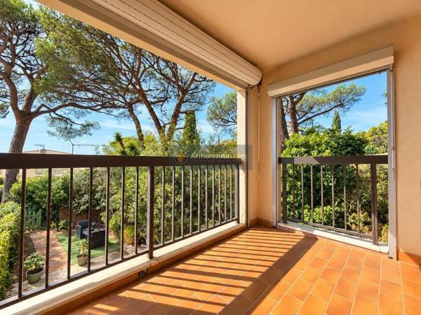 Vente                                                      Appartement
                        
                     2 pièces                      25 m2                     à Les Issambres