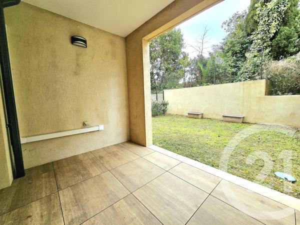 Appartement T2 à vendre  2 pièces - 41,31 m 2   SIX FOURS LES PLAGES  - 83