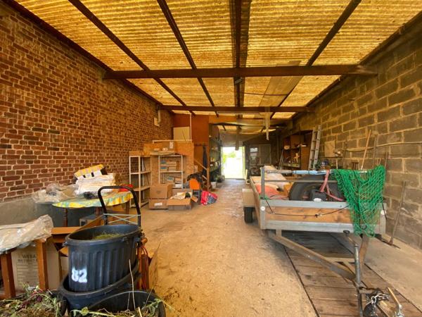 MAISON SEMI—INDIVIDUELLE 5 CHAMBRES DOUBLE GARAGE