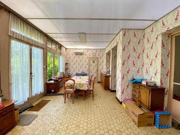 MAISON SEMI—INDIVIDUELLE 5 CHAMBRES DOUBLE GARAGE