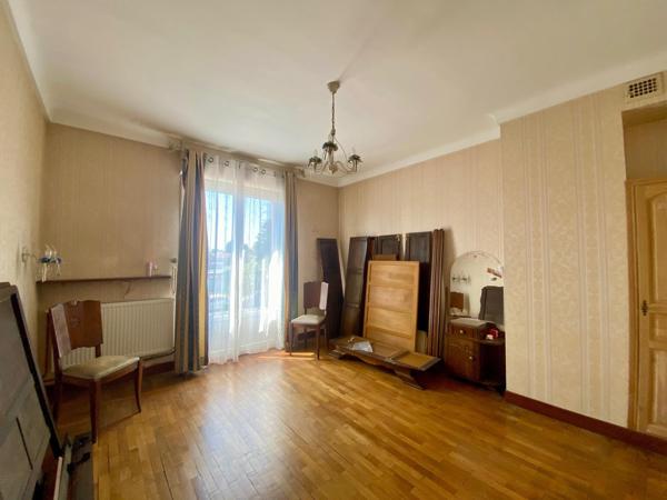 MAISON SEMI—INDIVIDUELLE 5 CHAMBRES DOUBLE GARAGE