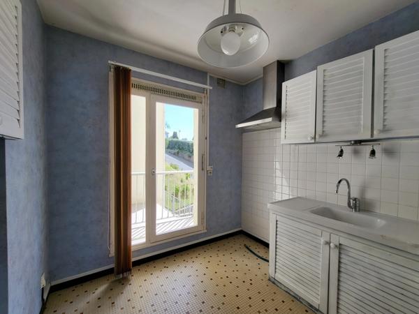 A Perros-Guirec, appartement T3 avec VUE SUR MER EXCEPTIONNELLE !