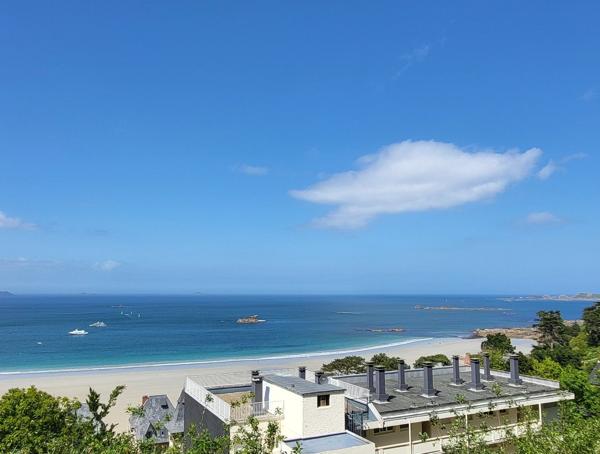 A Perros-Guirec, appartement T3 avec VUE SUR MER EXCEPTIONNELLE !