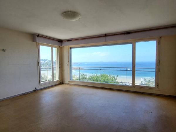 A Perros-Guirec, appartement T3 avec VUE SUR MER EXCEPTIONNELLE !