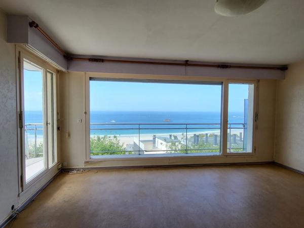 A Perros-Guirec, appartement T3 avec VUE SUR MER EXCEPTIONNELLE !