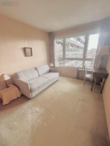 Appartement à vendre à Paris 15e arrondissement à Paris (75015), ref : 7503966   
commerce