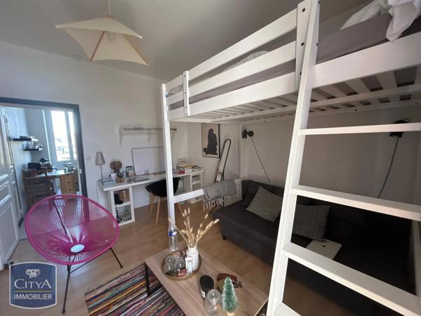 Appartement à louer 1 pièce 32.01m²