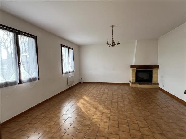 Maison à louer |  ST FRONT DE PRADOUX |  3 pièces | 87 m²