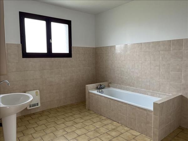 Maison à louer |  ST FRONT DE PRADOUX |  3 pièces | 87 m²