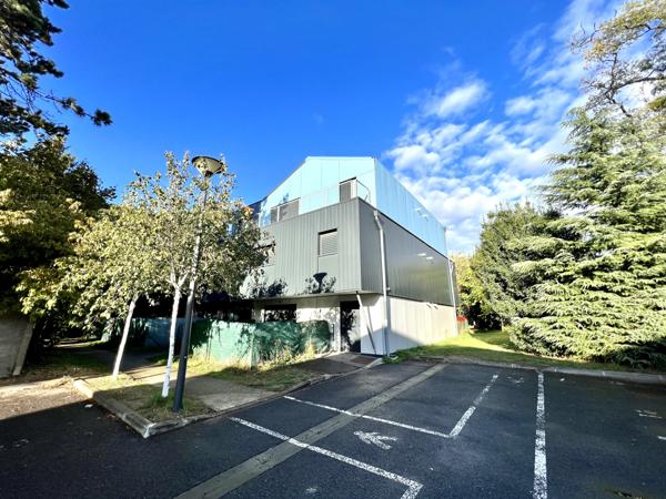 Clichy-sous-Bois (93390) Appartement 2 Pièces avec parking - immeuble 2013 proche Le Raincy