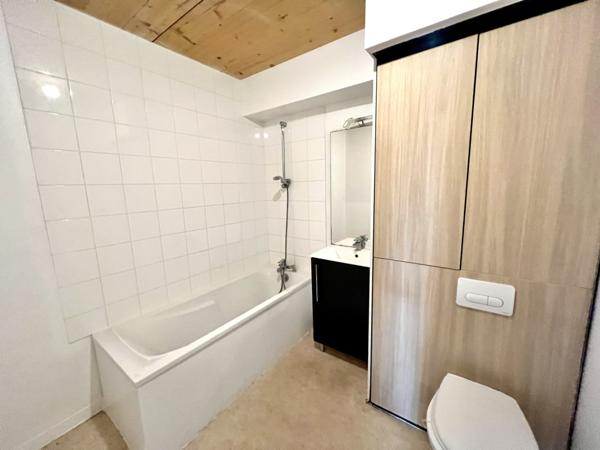 Clichy-sous-Bois (93390) Appartement 2 Pièces avec parking - immeuble 2013 proche Le Raincy