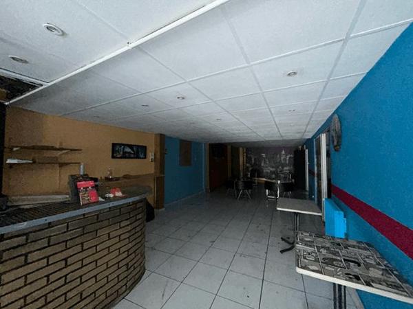 Local commercial 50 m² à Charleville Mezieres 86 AVENUE CHARLES DE GAULLE 08000 à louer