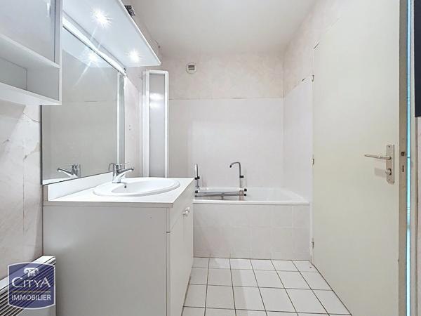 Appartement à vendre 4 pièces 101.2m² Orléans (45000)
