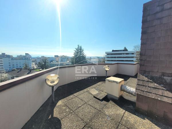 PAU - LOCATION MEUBLEE- Appartement 3 pièces de 90 m2 avec terrasse et garage