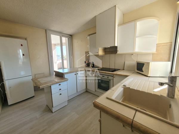 PAU - LOCATION MEUBLEE- Appartement 3 pièces de 90 m2 avec terrasse et garage