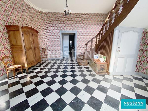 A vendre maison de prestige, centre de LAMBALLE proche des commodités, 11 chambres