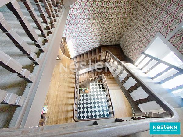 A vendre maison de prestige, centre de LAMBALLE proche des commodités, 11 chambres