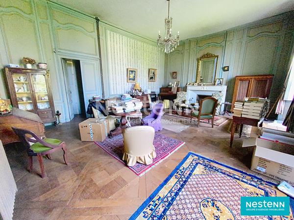 A vendre maison de prestige, centre de LAMBALLE proche des commodités, 11 chambres