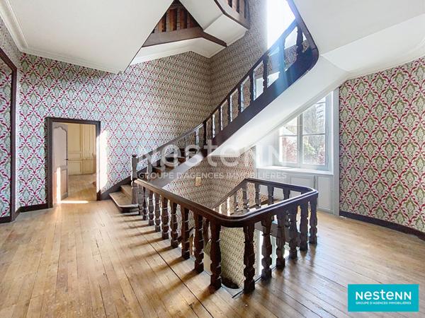 A vendre maison de prestige, centre de LAMBALLE proche des commodités, 11 chambres