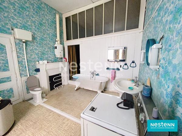 A vendre maison de prestige, centre de LAMBALLE proche des commodités, 11 chambres