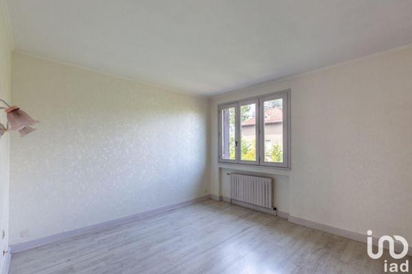 House for sale 4 rooms 164 m² Saint-Priest