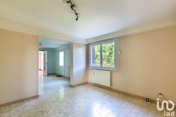 House for sale 4 rooms 164 m² Saint-Priest