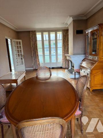 Maison à vendre à Châteaulin (29150) en Finistère (29)

Vente d'une maison située à Châteauli...