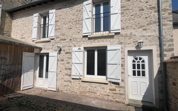 Maison à vendre    3 pièces •  Étréchy