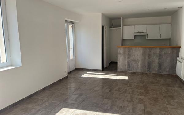 Maison à vendre    3 pièces •  Étréchy