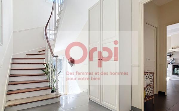 Maison à vendre    6 pièces • 171 m2 Vanves