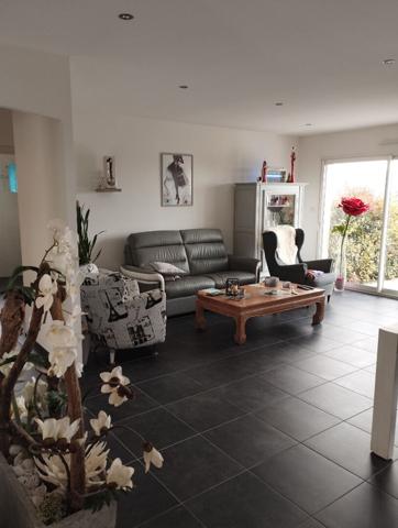 Maison à vendre à Boyer : un havre de paix au coeur de la nature