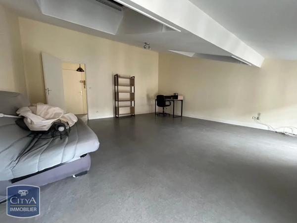 Appartement à louer 1 pièce 38.81m² Châlons-en-Champagne (51000)