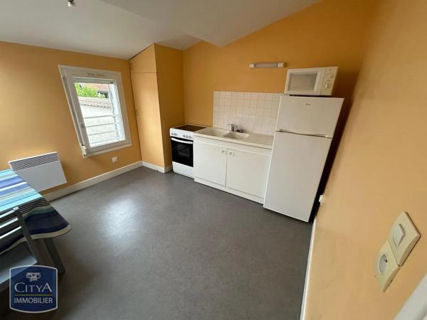 Appartement à louer 1 pièce 38.81m² Châlons-en-Champagne (51000)