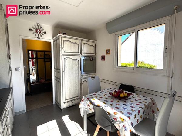 Maison indépendante 6 pièce(s), 114 m2, Neuville Sur Sarthe