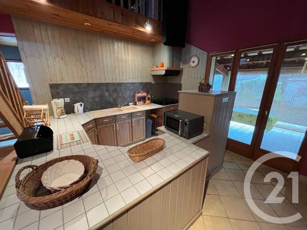 Maison à vendre  4 pièces - 78,75 m 2   LE CHATEAU D OLERON  - 17
