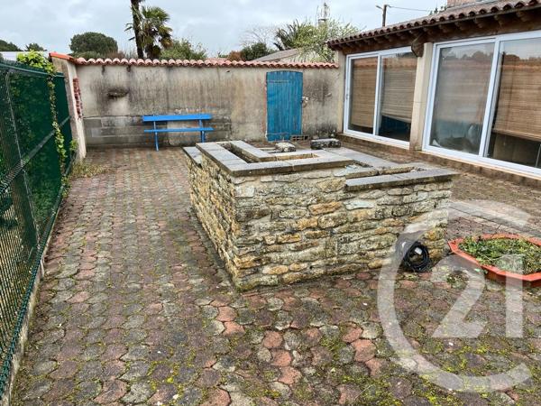 Maison à vendre  4 pièces - 78,75 m 2   LE CHATEAU D OLERON  - 17