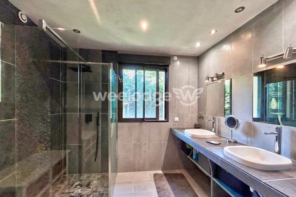 Maison à vendre 8 pièces de 216 m² à Sucy-en-Brie