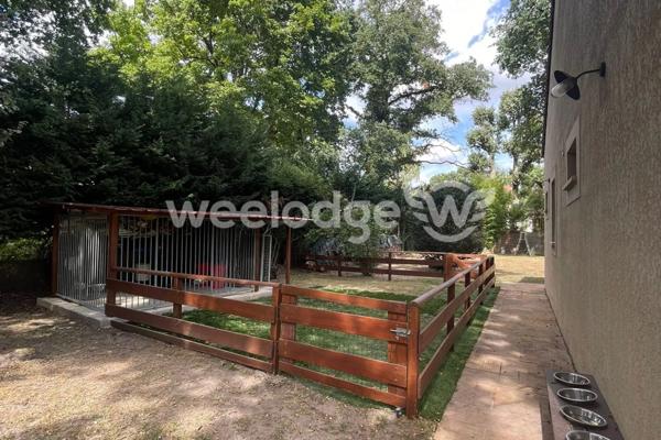 Maison à vendre 8 pièces de 216 m² à Sucy-en-Brie