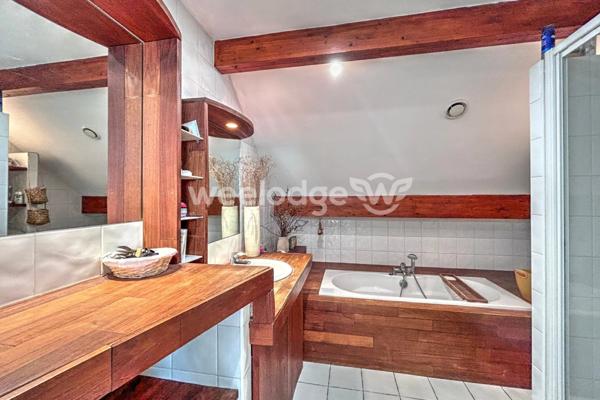 Maison à vendre 8 pièces de 216 m² à Sucy-en-Brie