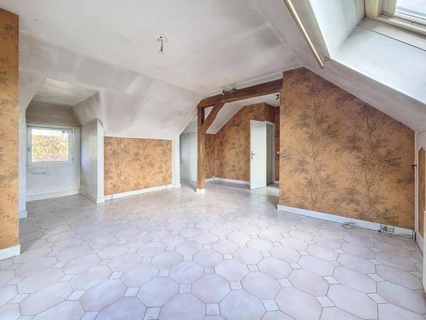 Maison 5 chambres sur sous sol total