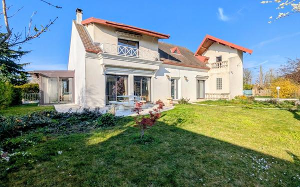 Maison à vendre    5 pièces • 200 m2 Lagny-sur-Marne