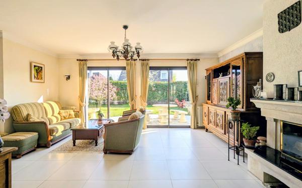 Maison à vendre    5 pièces • 200 m2 Lagny-sur-Marne