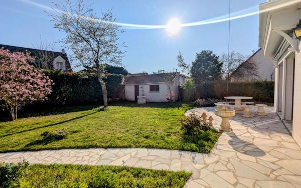 Maison à vendre    5 pièces • 200 m2 Lagny-sur-Marne