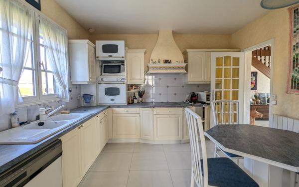 Maison à vendre    5 pièces • 200 m2 Lagny-sur-Marne