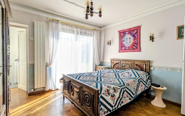 Maison à vendre    5 pièces • 200 m2 Lagny-sur-Marne