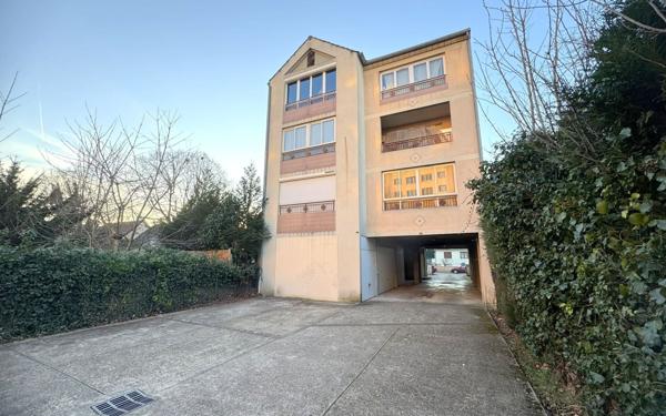 Appartement à vendre    1 pièce •  Villeparisis