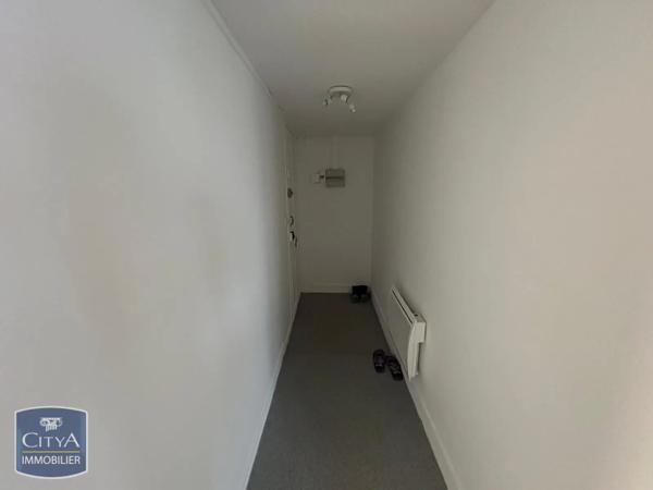 Appartement à louer 3 pièces 56.16m² Saint-Quentin (02100)