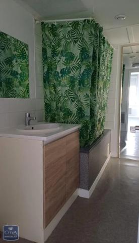 Appartement à louer 3 pièces 56.16m² Saint-Quentin (02100)